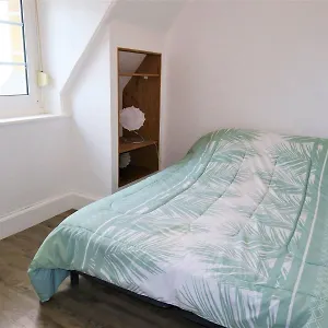 https://appartement-rnove-superbe-vue-mer-au-2me-tage-du-chteau.inbrittany.com